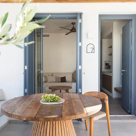 Aparthotel Phos Milos Pollonia