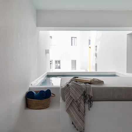Lejlighedshotel Phos Milos Pollonia