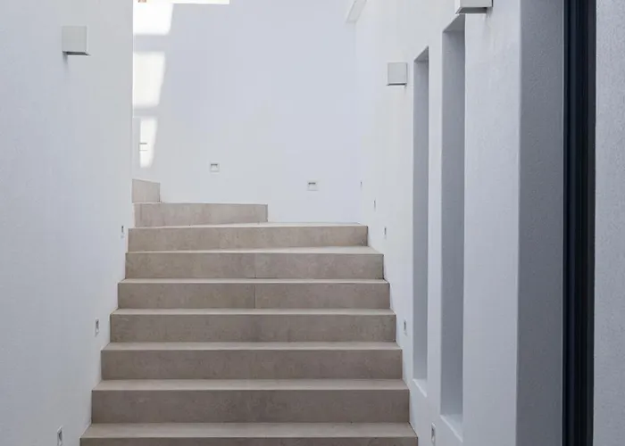 Phos Milos 4* Pollonia